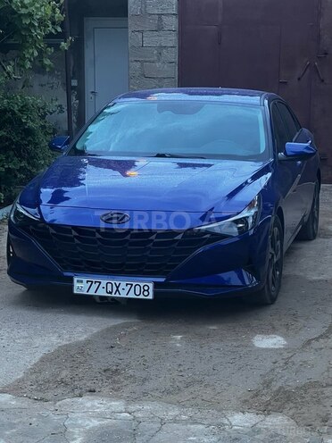 Hyundai Elantra-11
