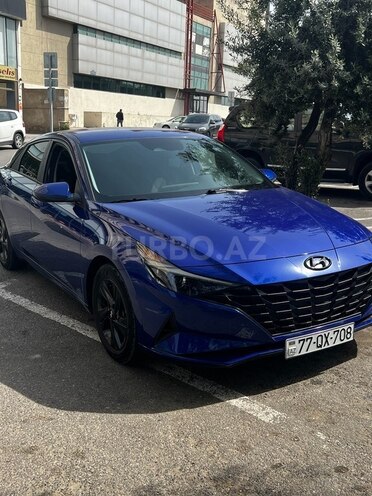 Hyundai Elantra-13