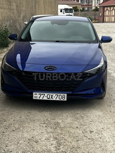 Hyundai Elantra-12