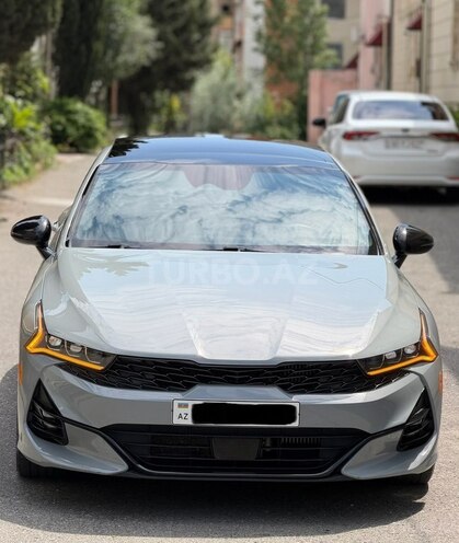 Kia K5-1
