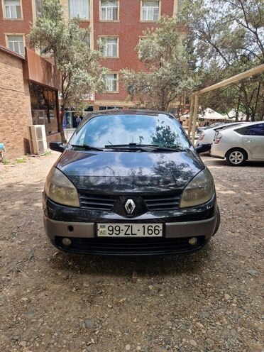Renault Scenic-1