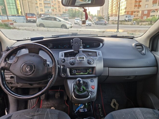 Renault Scenic-14