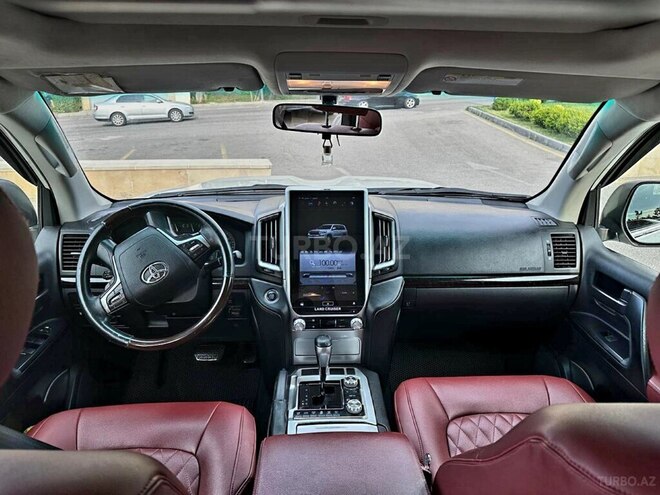 Toyota Land Cruiser-8