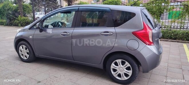 Nissan Note-5