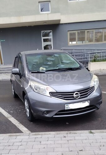 Nissan Note-2