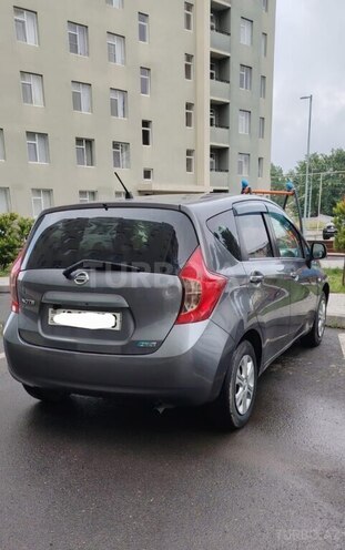 Nissan Note-7