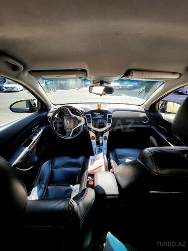Chevrolet Cruze-6
