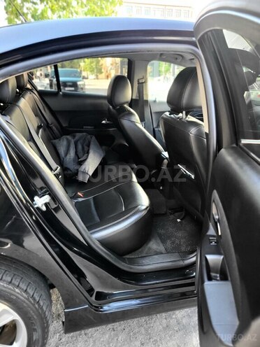 Chevrolet Cruze-10