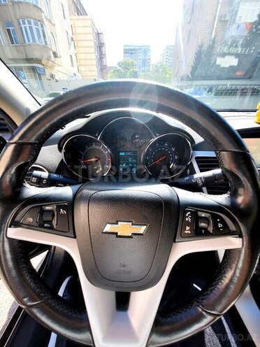 Chevrolet Cruze-9