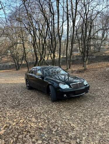 Mercedes C 200-1