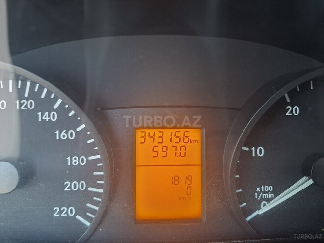 Mercedes Vito-12