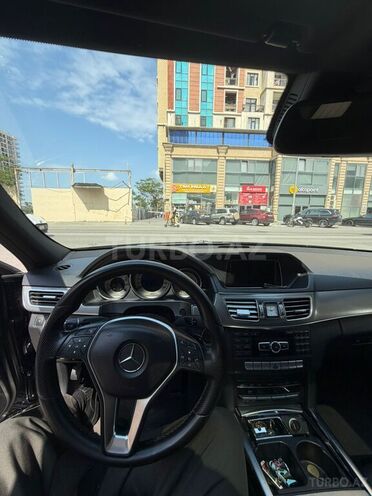Mercedes E 220-9