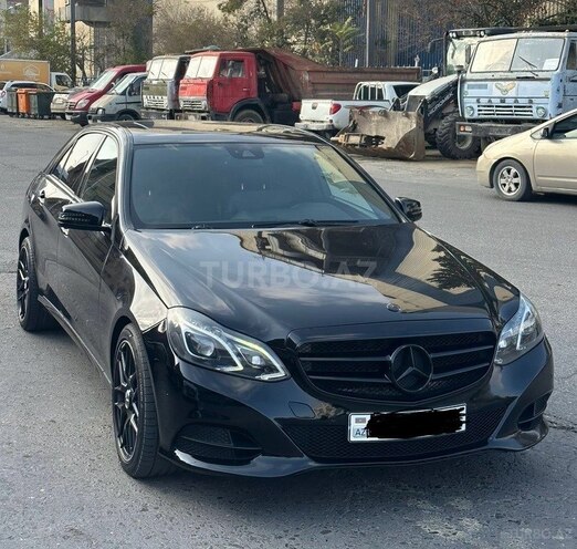 Mercedes E 220-1