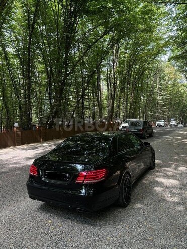 Mercedes E 220-4