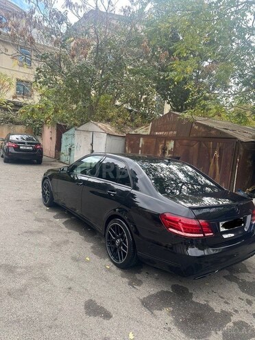 Mercedes E 220-5