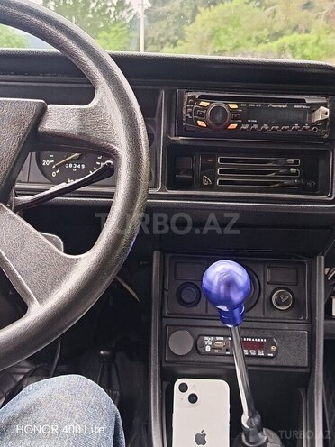 LADA (VAZ) 2107-8