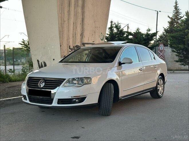 Volkswagen Passat-1