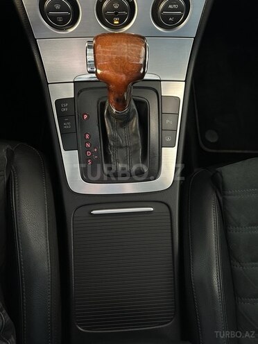 Volkswagen Passat-15