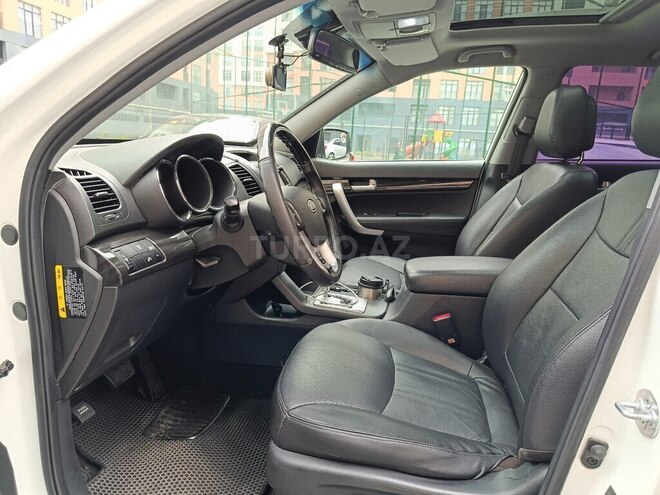Kia Sorento-4