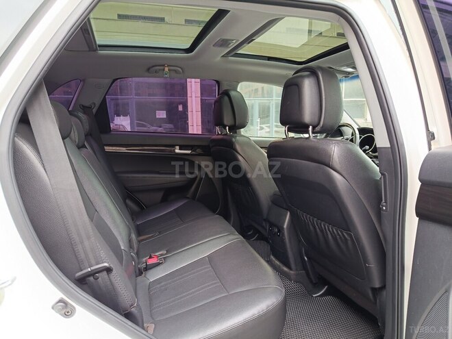 Kia Sorento-8