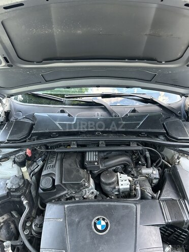 BMW 320-10