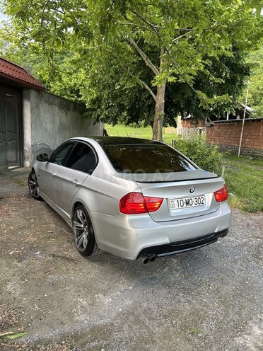 BMW 320-3