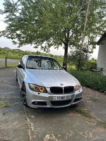 BMW 320-2