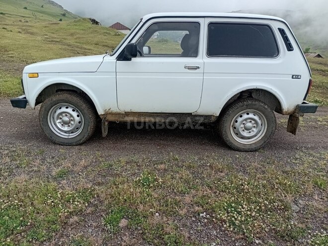 LADA (VAZ) Niva-6