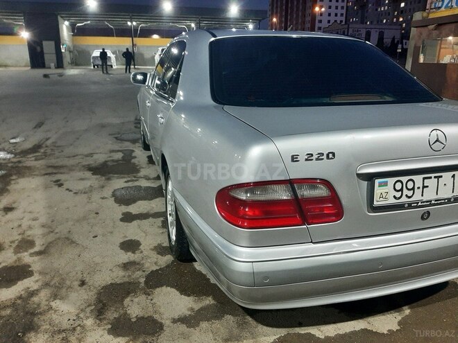 Mercedes E 220-9