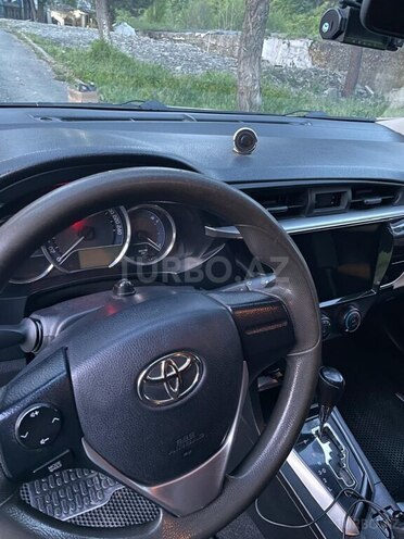 Toyota Corolla-5