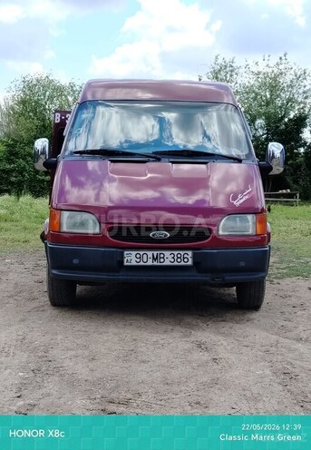 Ford Transit-4