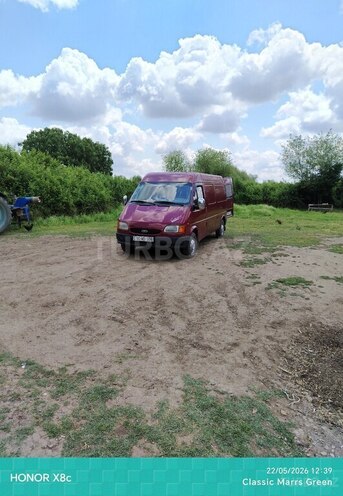 Ford Transit-5