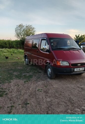 Ford Transit-13