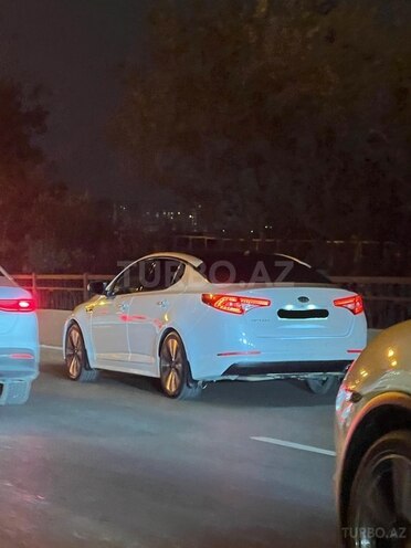 Kia Optima-13