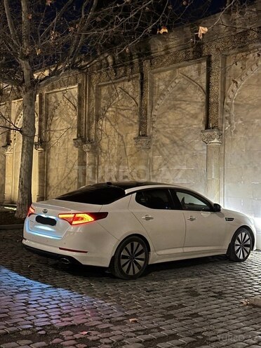 Kia Optima-2