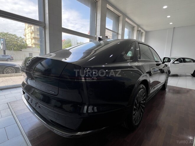 Hyundai Azera-17