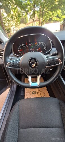 Renault Clio-9