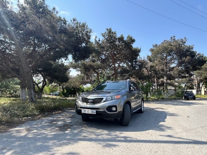 Kia Sorento-1