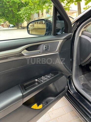 Ford Fusion (North America)-16