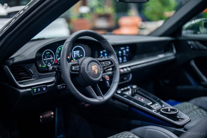 Porsche 911 Targa 4S-10