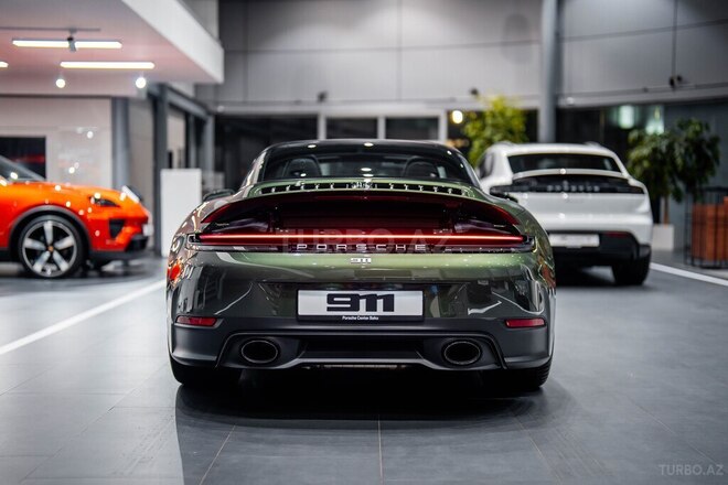 Porsche 911 Targa 4S-5