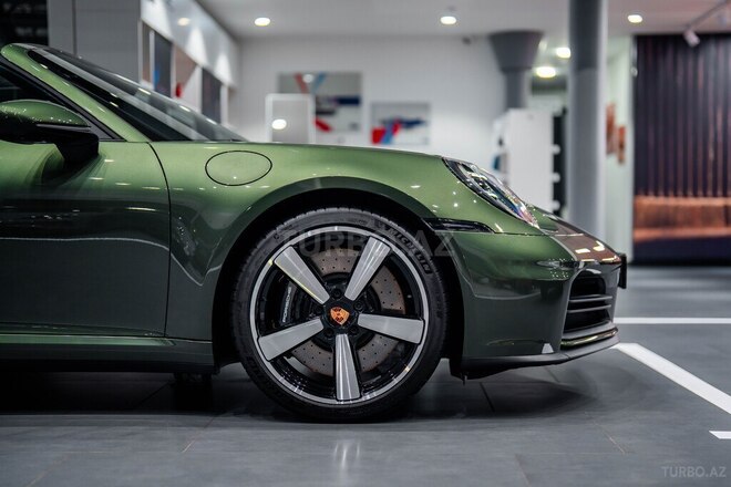 Porsche 911 Targa 4S-9