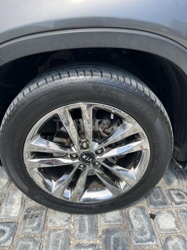 Kia Sorento-14