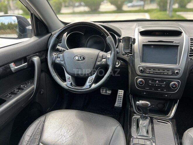 Kia Sorento-11
