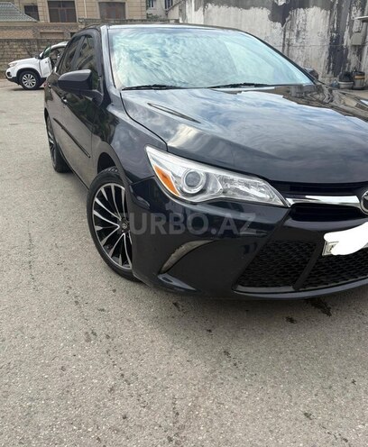 Toyota Camry-3