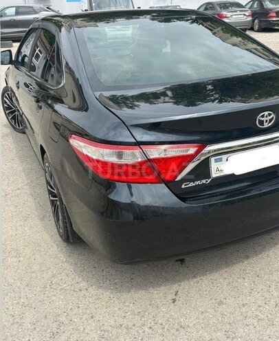 Toyota Camry-8