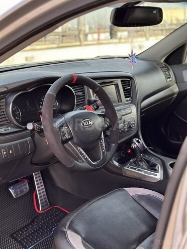 Kia Optima-17