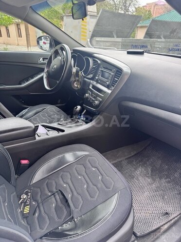 Kia Optima-12