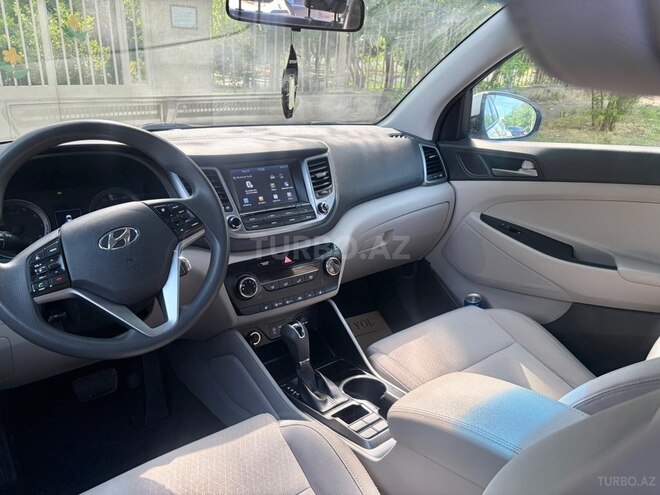 Hyundai Tucson-10