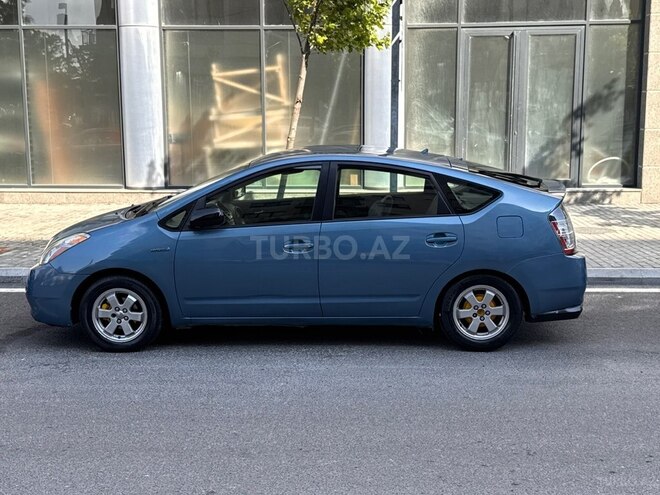 Toyota Prius-10